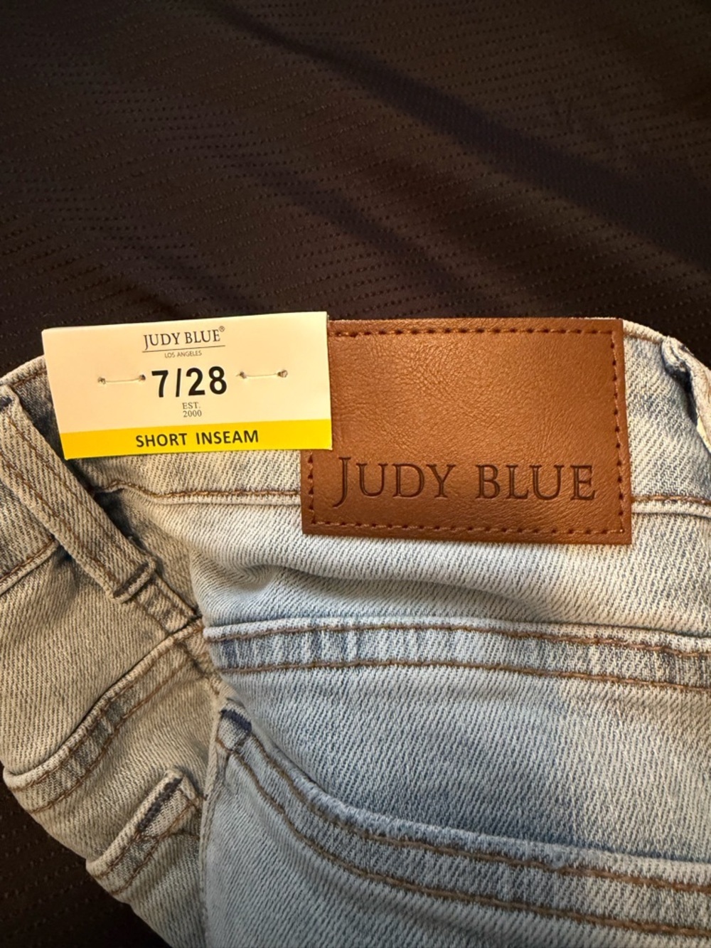 Judy Blue Light Wash Boot Cut Jeans NWT 7/28 30” inseam tummy control - Picture 10 of 16